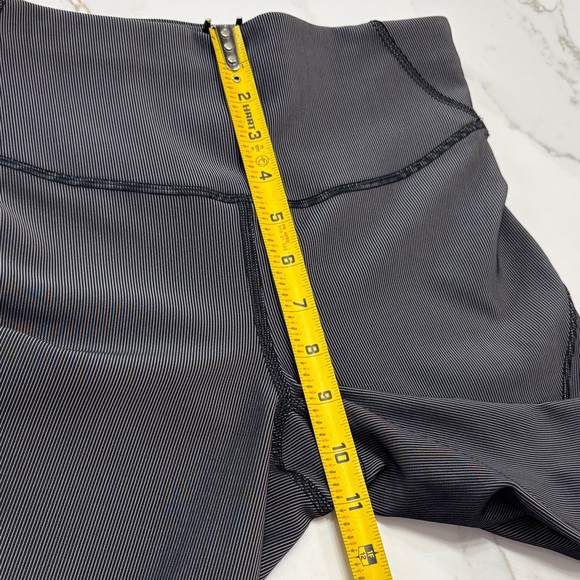 Lululemon Athletica Charcoal Leggings - Picture 12 of 15